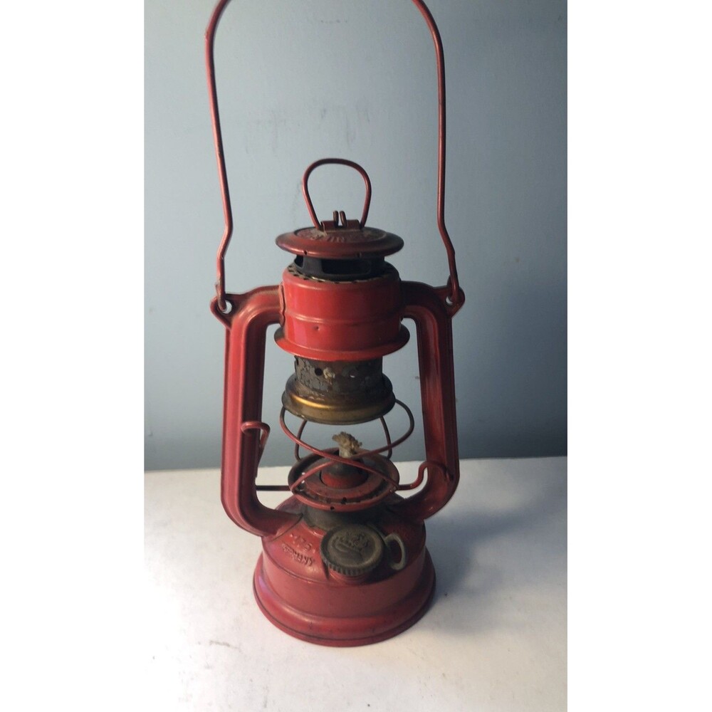 Vtg. Baby Strumfest 175 Super Baby Kerosene Lamp W. Germany Red No Globe